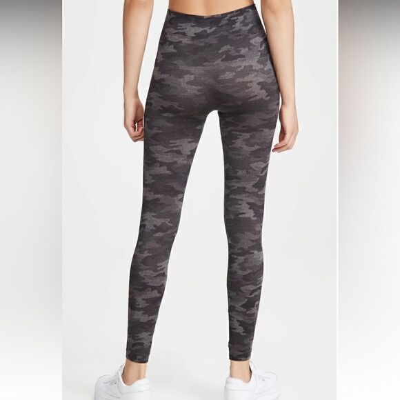 Spanx Look At Me Now Full Length Leggings - Picture 3 of 6